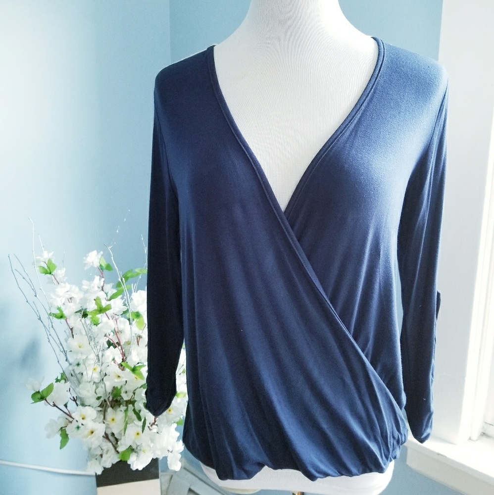 Navy VNeck Ruched Crochet Back Top